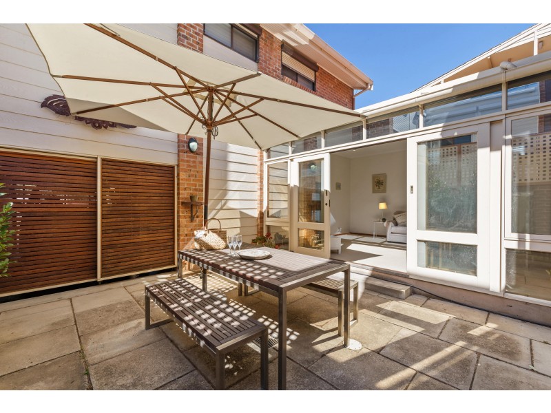 8 Kingston Terrace East, North Adelaide SA 5006