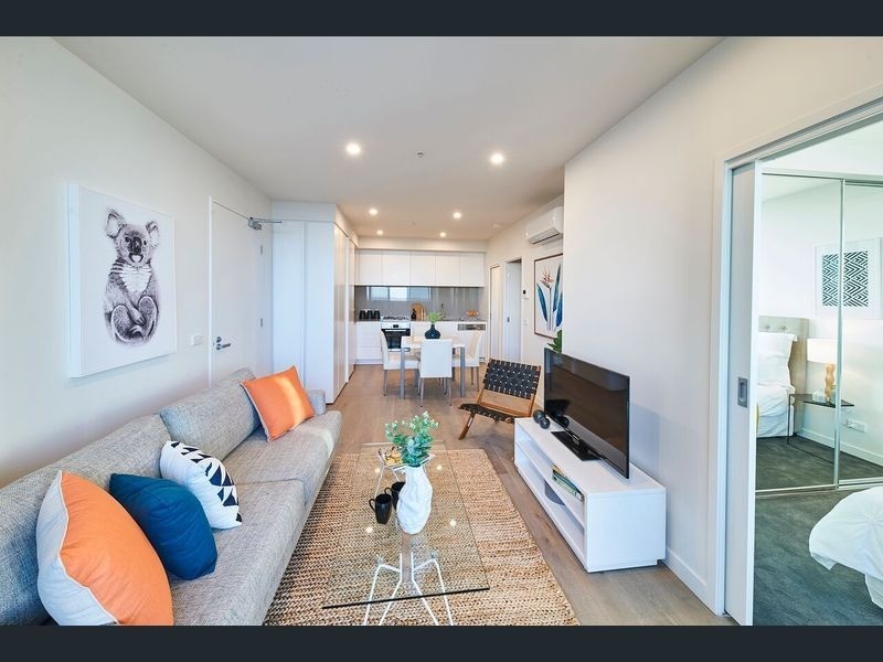 1901/89 Gladstone Street, South Melbourne VIC 3205