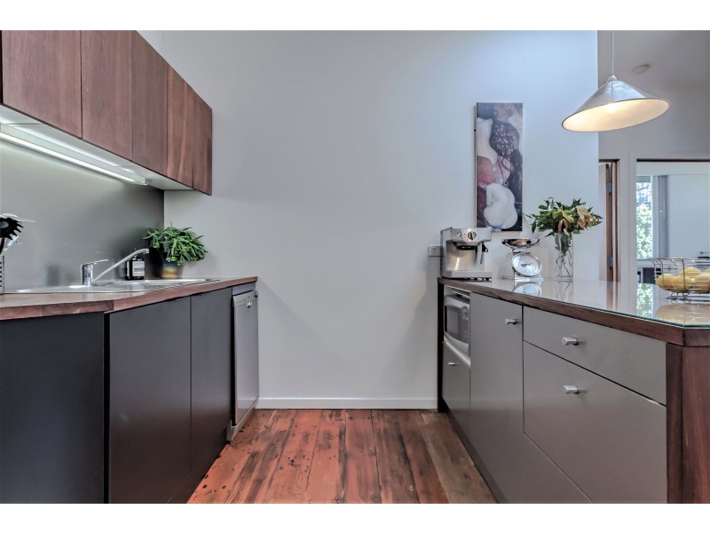 2/50 Waterloo Crescent, St Kilda VIC 3182