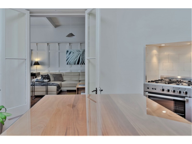 2/50 Waterloo Crescent, St Kilda VIC 3182