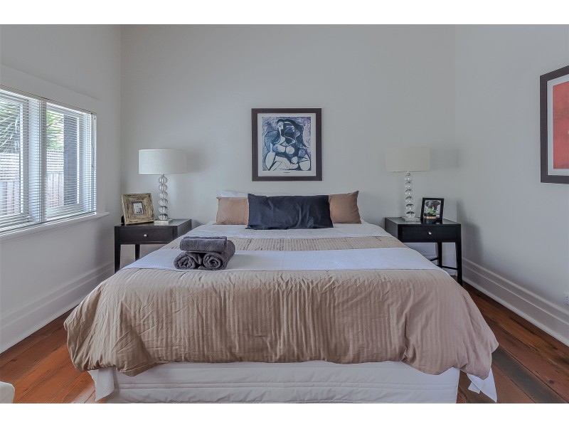 2/50 Waterloo Crescent, St Kilda VIC 3182