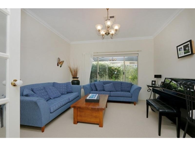 16 Swiftlet Way, Gwelup WA 6018