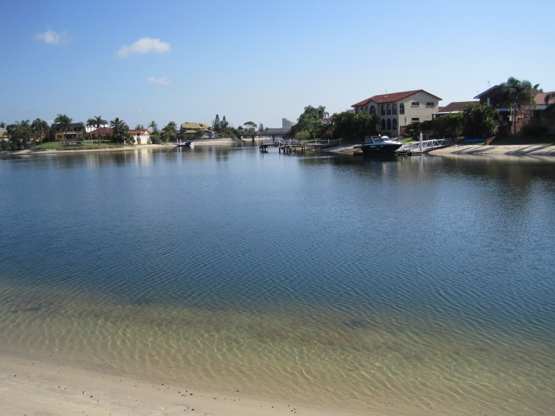 21 KURRAWA AVE, Mermaid Waters QLD 4218