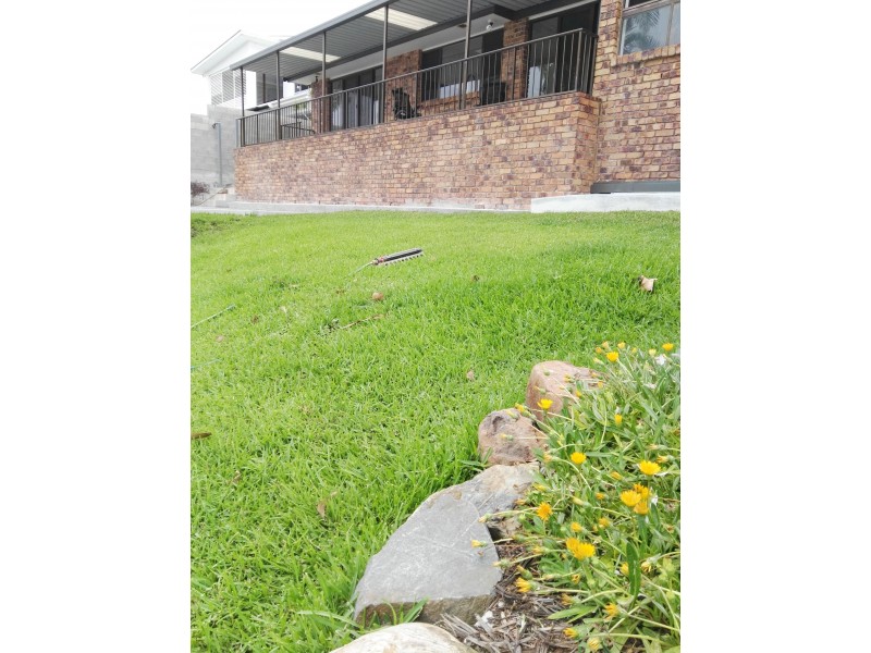 21 KURRAWA AVE, Mermaid Waters QLD 4218