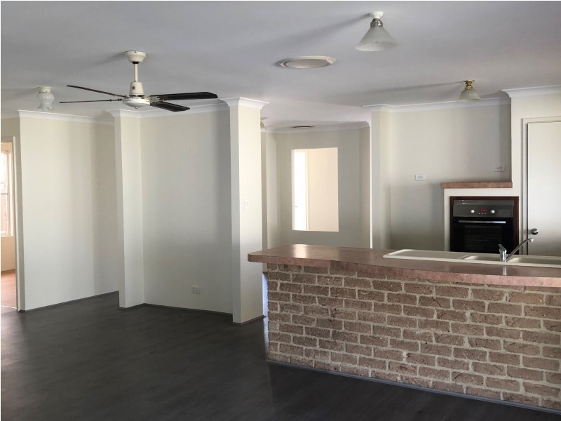 27 Recreation Drive, Eaton WA 6232