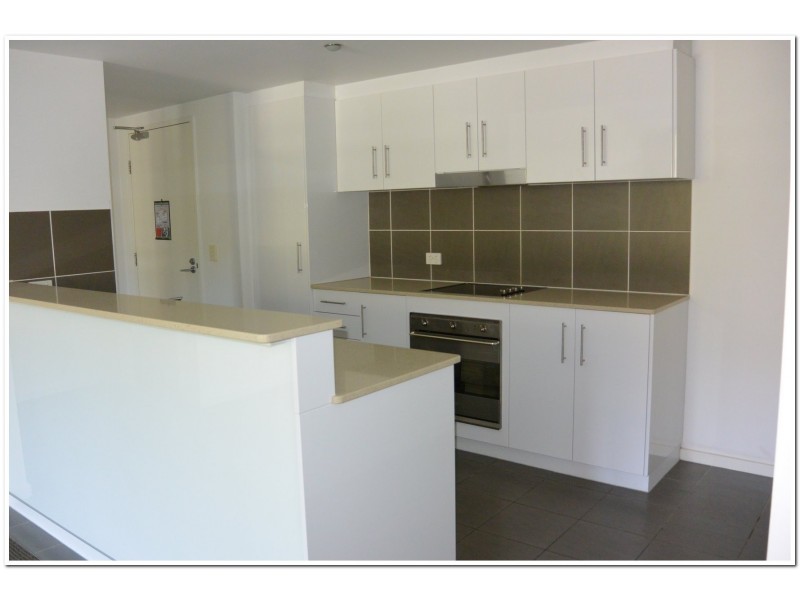 2014/1 Ocean Street, Burleigh Heads QLD 4220