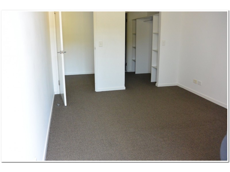 2014/1 Ocean Street, Burleigh Heads QLD 4220