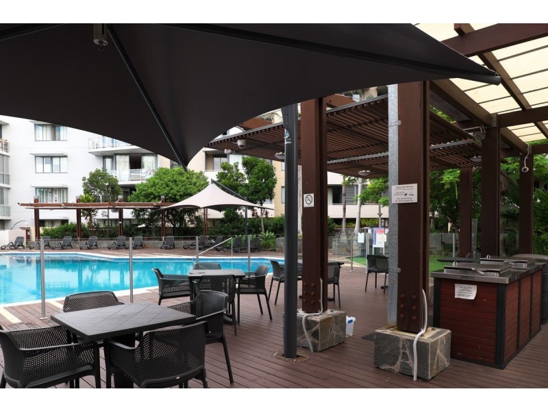 2014/1 Ocean Street, Burleigh Heads QLD 4220