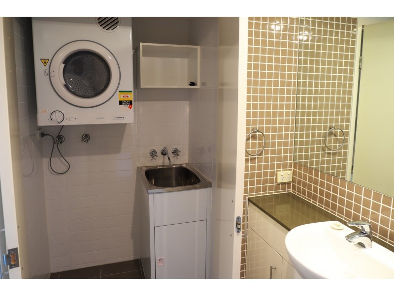 2014/1 Ocean Street, Burleigh Heads QLD 4220