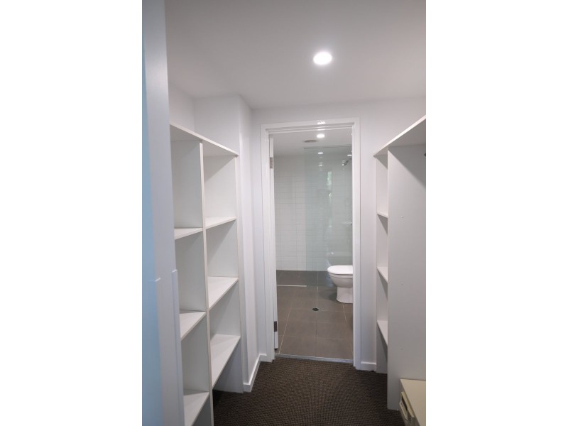 2001/1 Ocean Street, Burleigh Heads QLD 4220