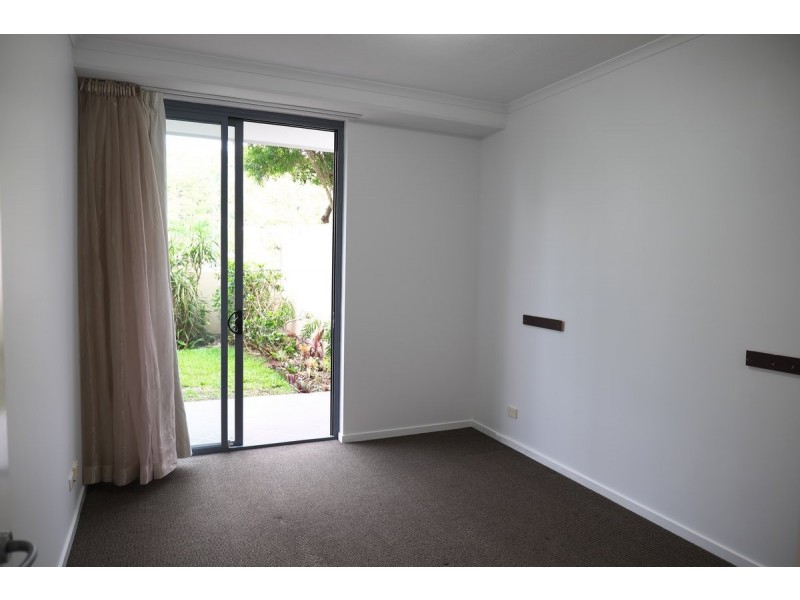 2001/1 Ocean Street, Burleigh Heads QLD 4220