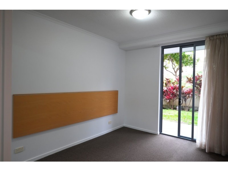 2001/1 Ocean Street, Burleigh Heads QLD 4220