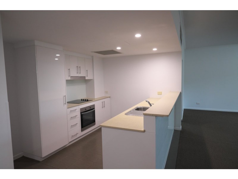 2001/1 Ocean Street, Burleigh Heads QLD 4220