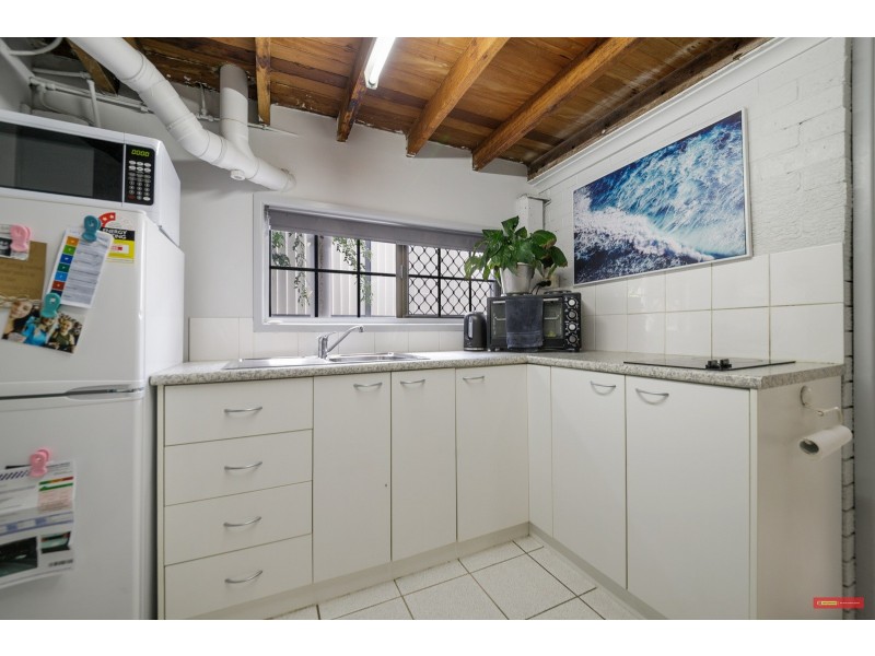 2/69 Garie Street, Wishart QLD 4122