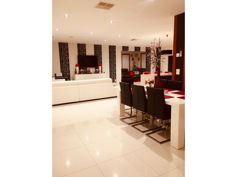 18 Georgetown Way, Officer VIC 3809