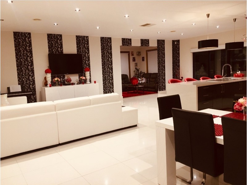 18 Georgetown Way, Officer VIC 3809