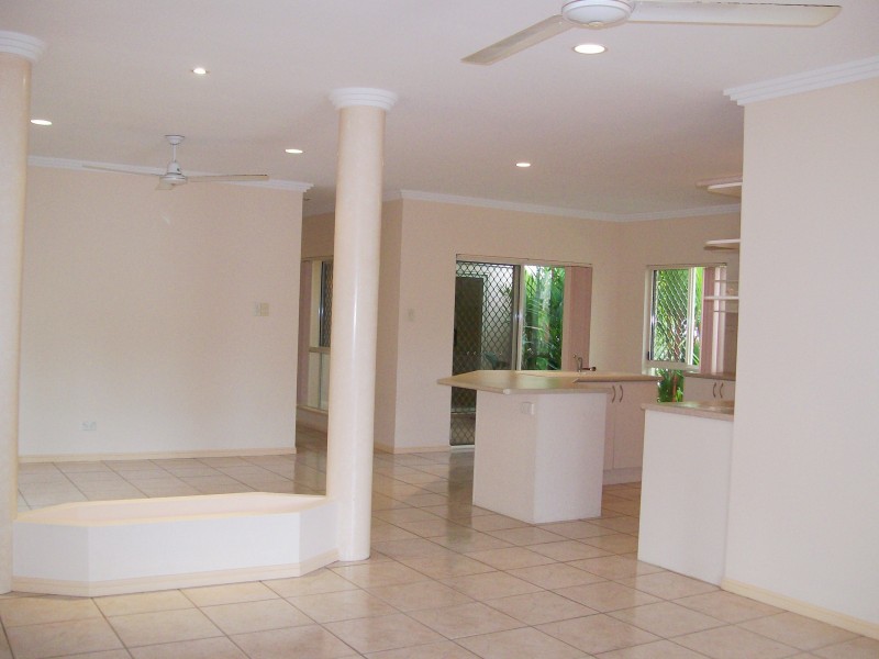 5 Daintree Close, Mount Sheridan QLD 4868