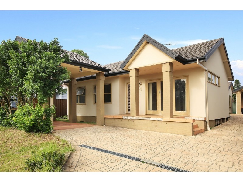 30 Peachtree Avenue, Constitution Hill NSW 2145