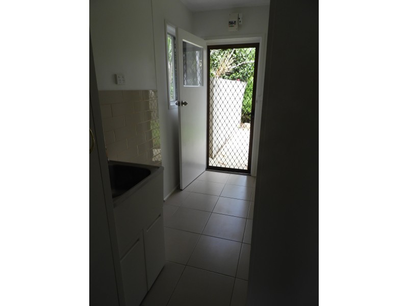 2/68 Oogar Street, Alexandra Headland QLD 4572