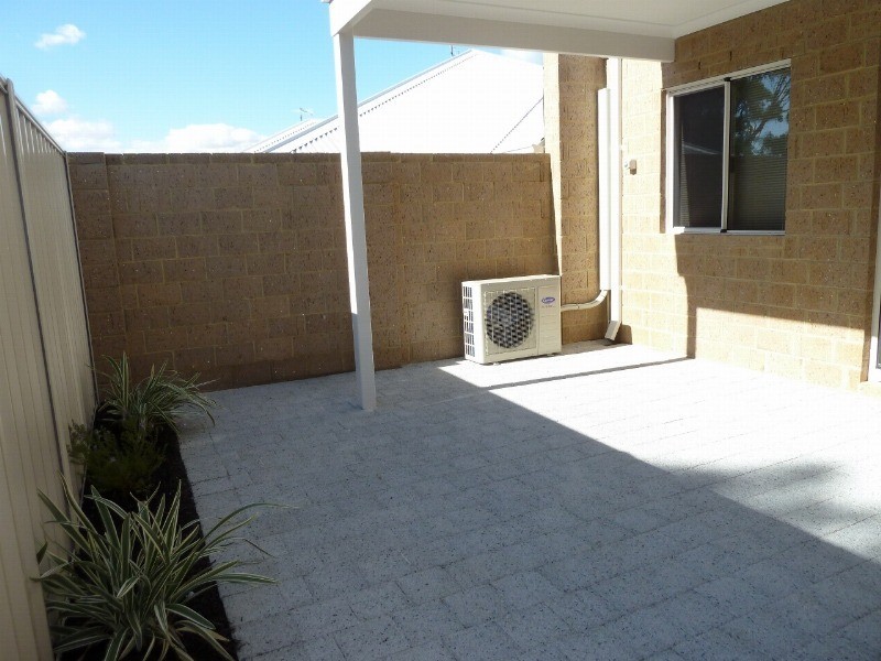 30 Balcombe Street, Westminster WA 6061