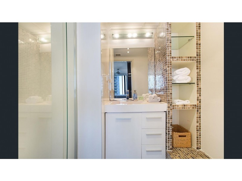 44 / 19 Aubrey Street, Surfers Paradise QLD 4217