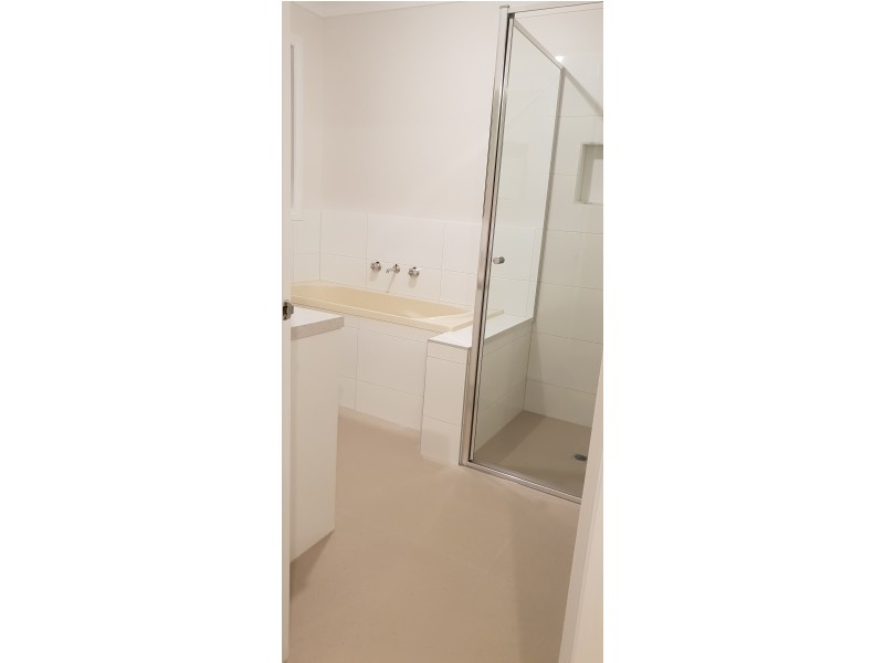 37 Songlark Crescent, Werribee VIC 3030