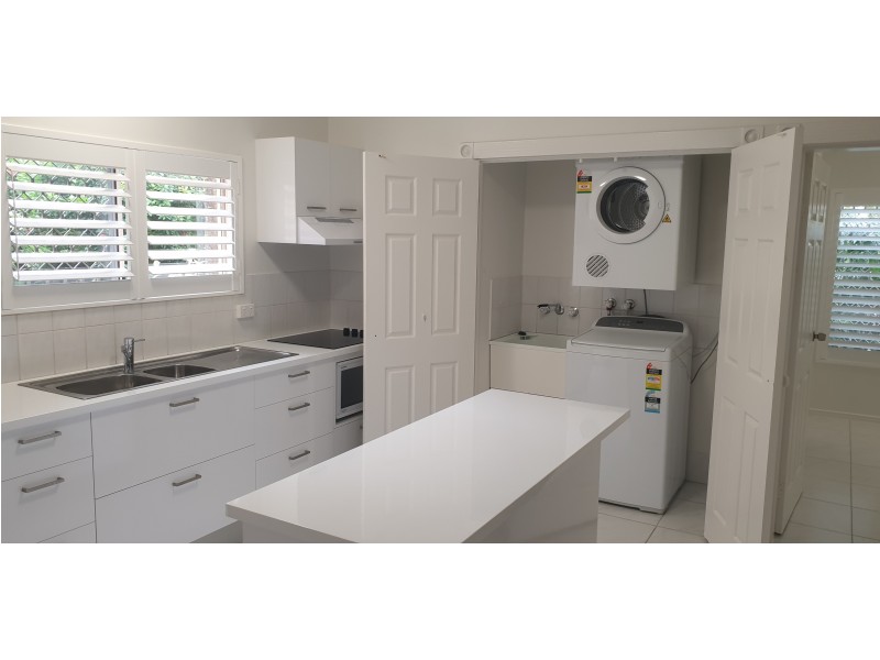 9/2-4 Springfield Crescent, Manoora QLD 4870