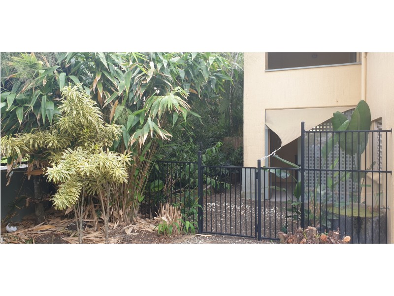 9/2-4 Springfield Crescent, Manoora QLD 4870