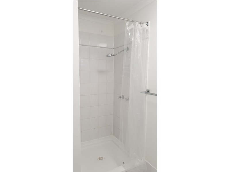 9/2-4 Springfield Crescent, Manoora QLD 4870