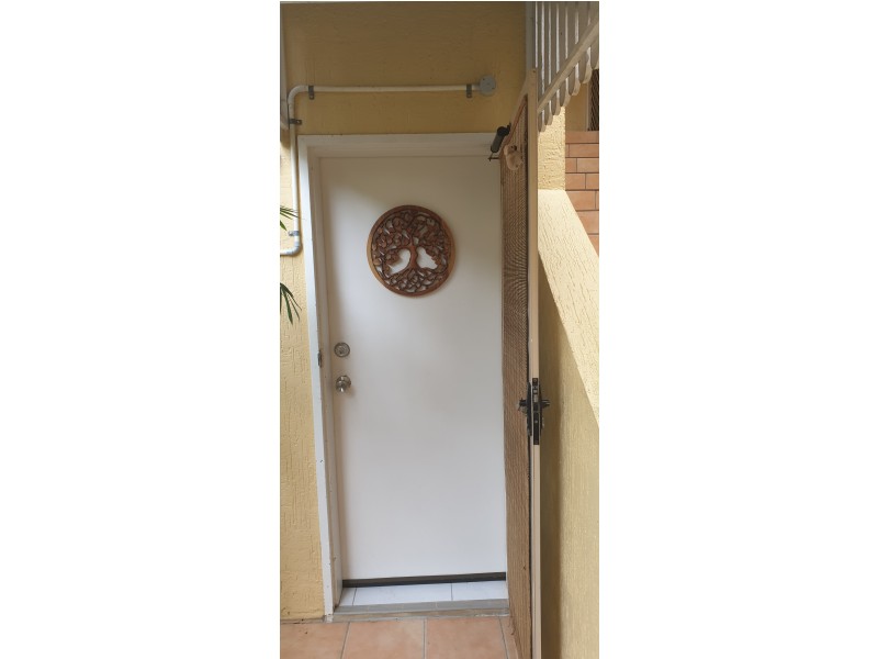 9/2-4 Springfield Crescent, Manoora QLD 4870