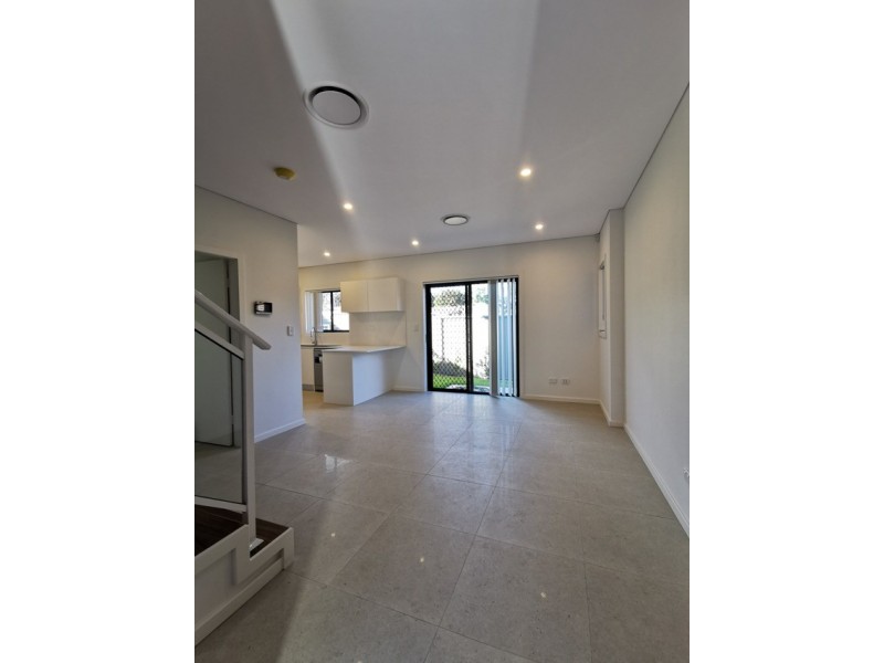 27 Cairns Street, Riverwood NSW 2210