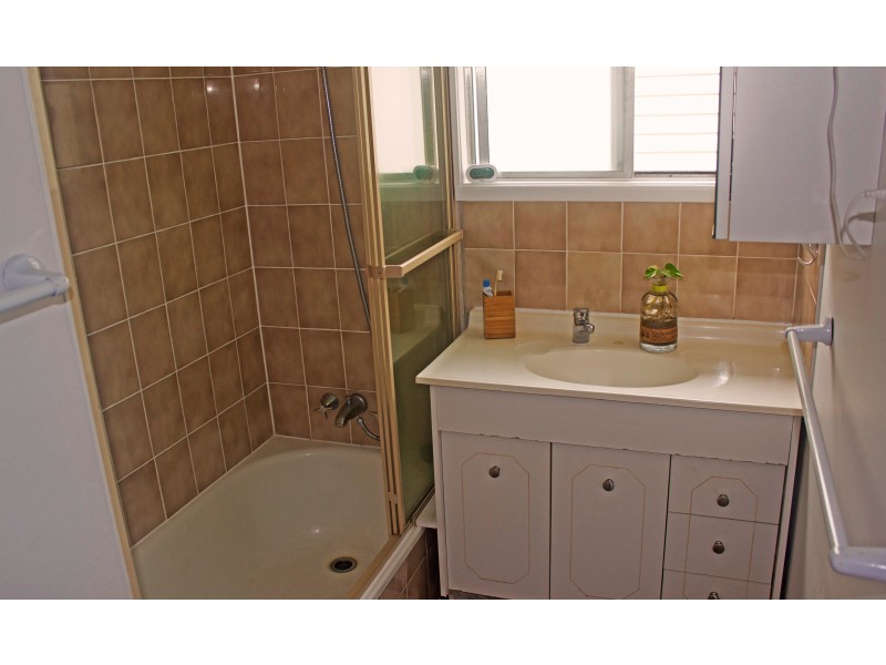 36 Hindes Street, Lota QLD 4179