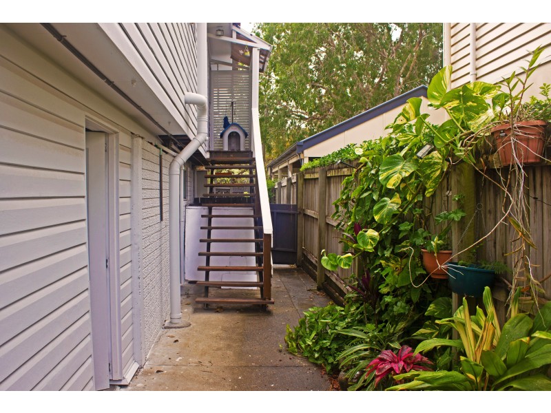 36 Hindes Street, Lota QLD 4179