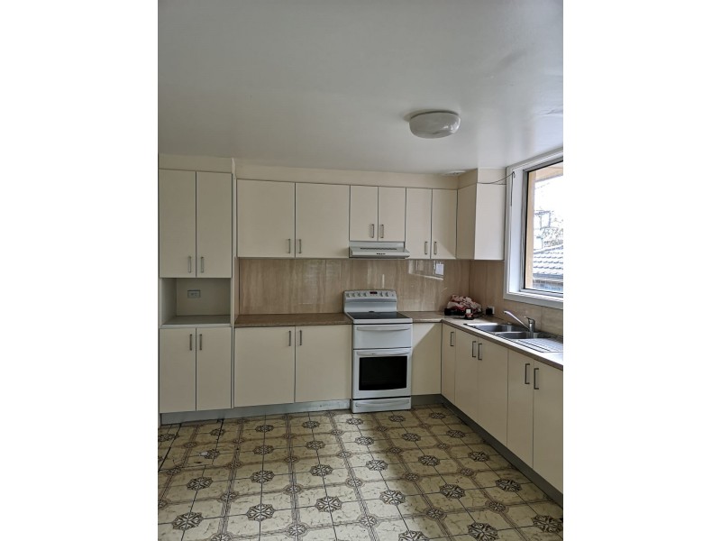 1 Alanas Avenue, Oatlands NSW 2117