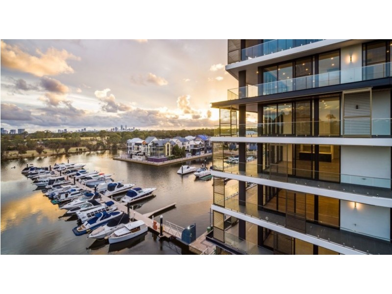 16 Marina Drive, Ascot WA 6104