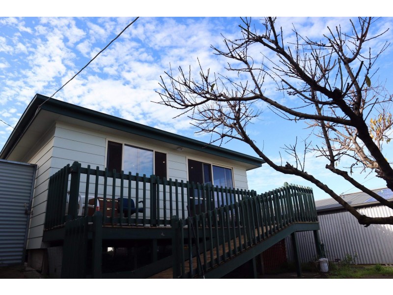 16 El Alamein Street, Port Lincoln SA 5606