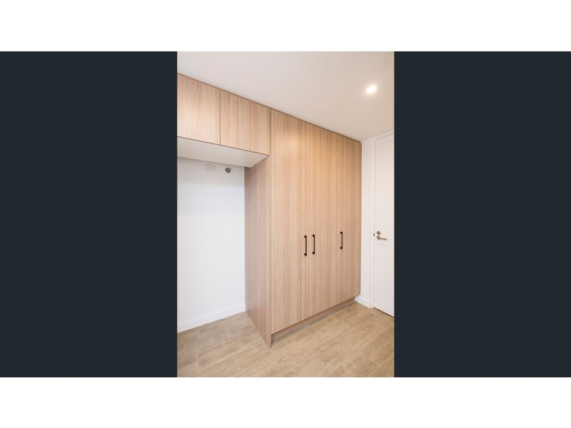 202/147 Sir Fred Schonell Drive, St Lucia QLD 4067