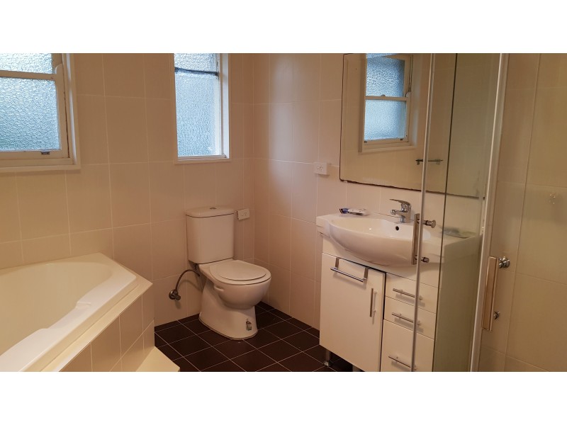 2 Ambleside Drive, Castle Hill NSW 2154