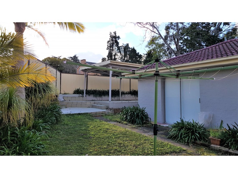 2 Ambleside Drive, Castle Hill NSW 2154