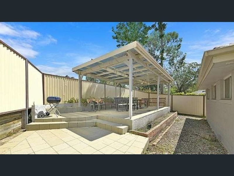 2 Ambleside Drive, Castle Hill NSW 2154