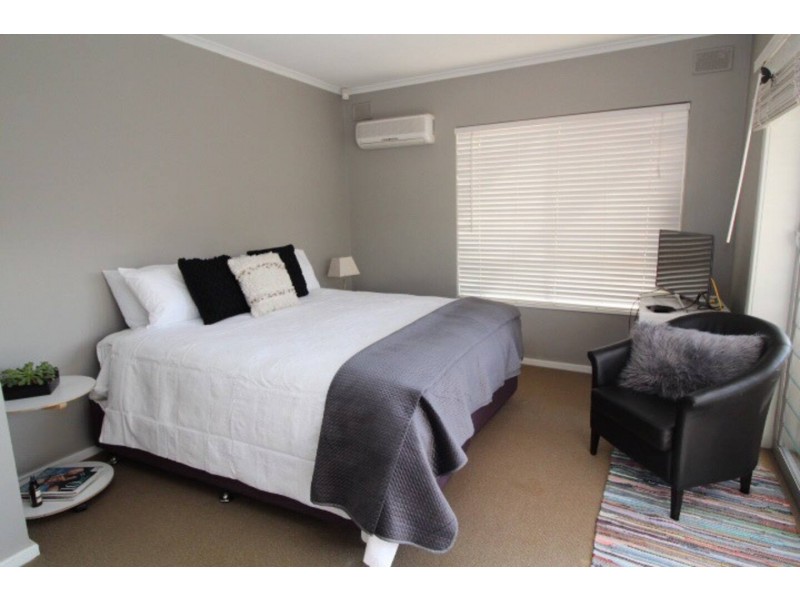 24 Albert Street, Semaphore SA 5019