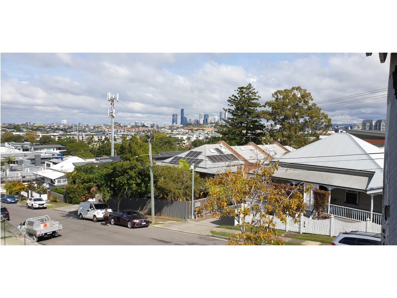 31 Wambool Street, Bulimba QLD 4171