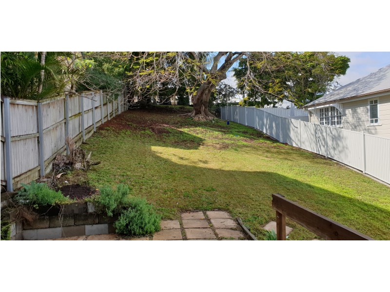 31 Wambool Street, Bulimba QLD 4171