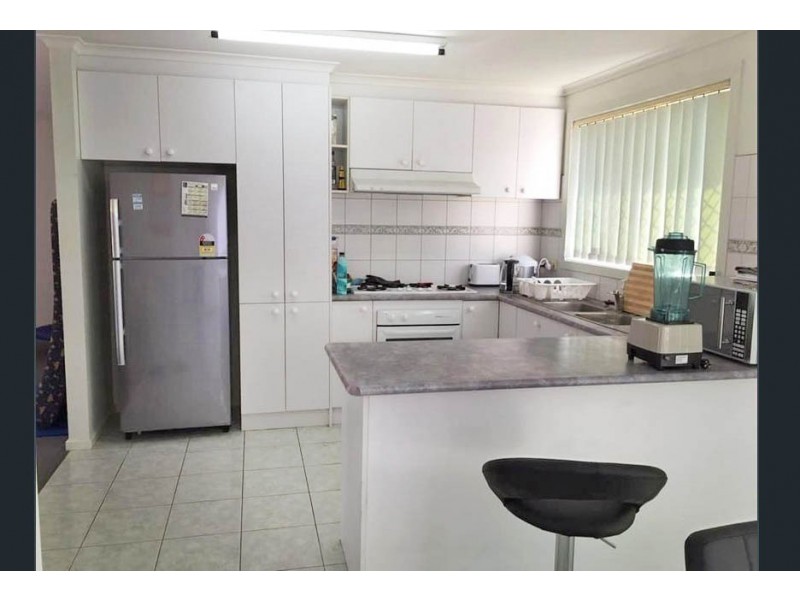 30/30 Deer Street, Deer Park VIC 3023