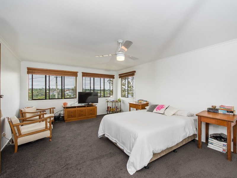 103 Oateson Skyline Drive, Seven Hills QLD 4170