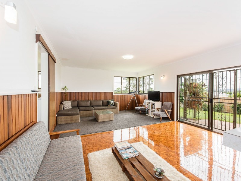 103 Oateson Skyline Drive, Seven Hills QLD 4170