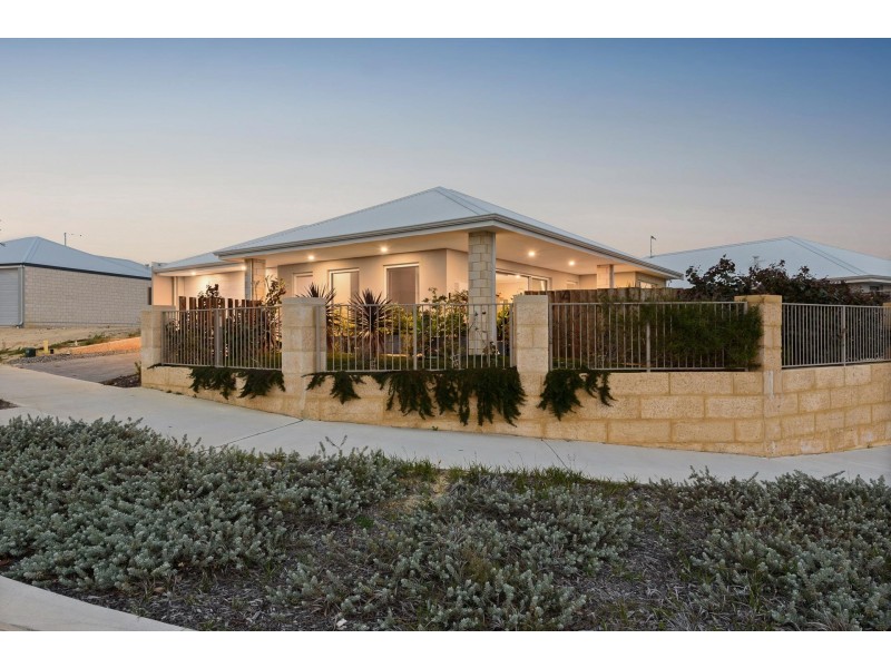 13 Capilano Avenue, Yanchep WA 6035