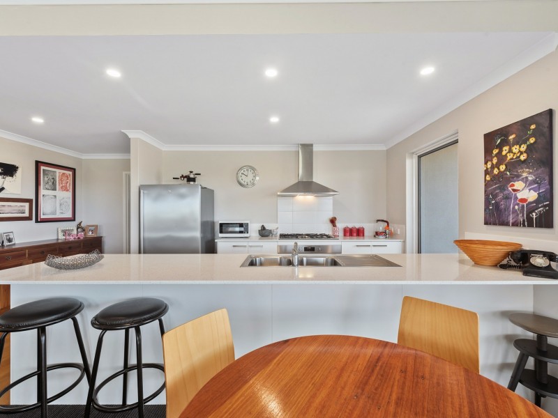 13 Capilano Avenue, Yanchep WA 6035