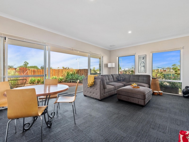 13 Capilano Avenue, Yanchep WA 6035