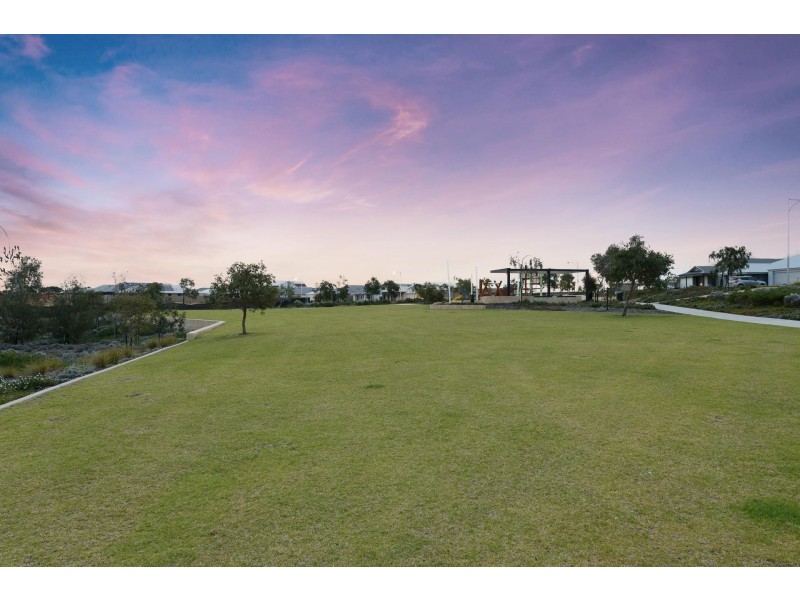 13 Capilano Avenue, Yanchep WA 6035